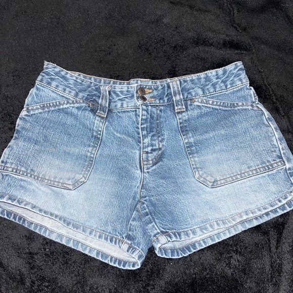 Shorts - Picture 1 of 2